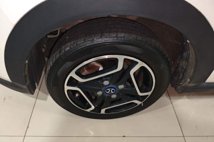 Used BAIC New Energy EC3 2019 Dynamic Edition Left Front Wheel Hub