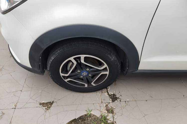 Used BAIC New Energy EC3 2019 Dynamic Edition Left Front Wheel Hub