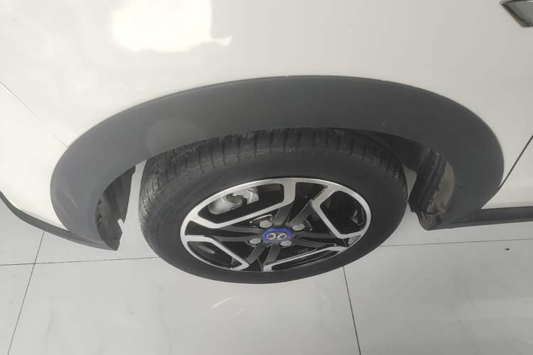 Used BAIC New Energy EC3 2019 Dynamic Edition Left Front Wheel Hub