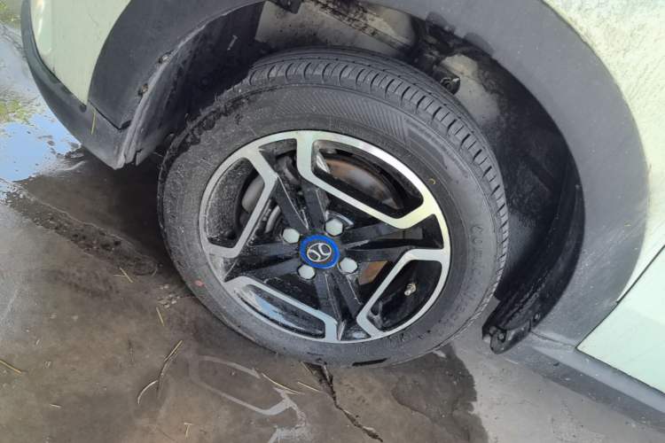 Used BAIC New Energy EC3 2019 Dynamic Edition Left Front Wheel Hub