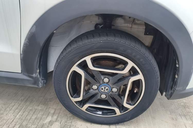 Used BAIC New Energy EC3 2019 Dynamic Edition Right Front Wheel Hub