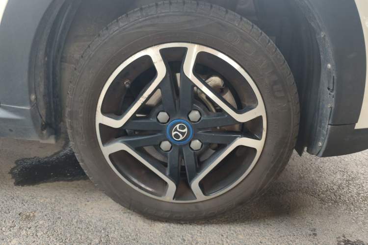 Used BAIC New Energy EC3 2019 Dynamic Edition Right Front Wheel Hub