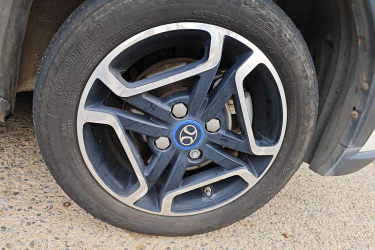 Used BAIC New Energy EC3 2019 Dynamic Edition Right Front Wheel Hub