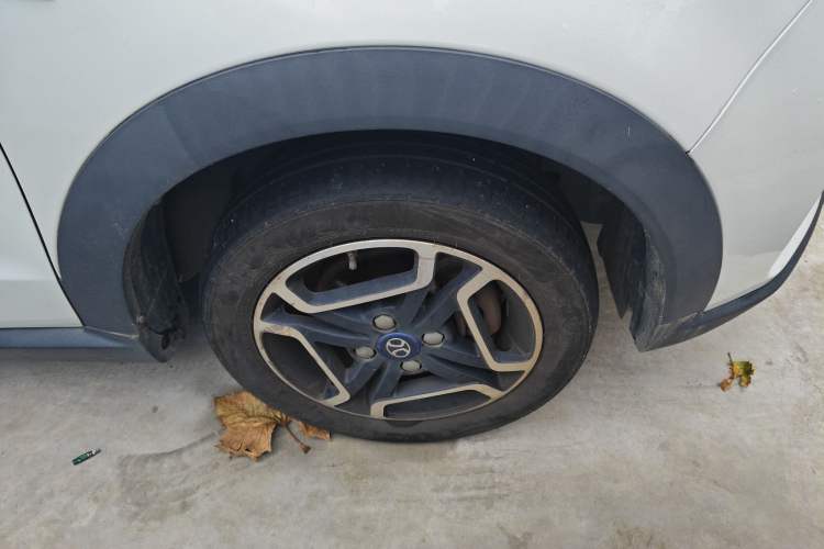 Used BAIC New Energy EC3 2019 Dynamic Edition Right Front Wheel Hub