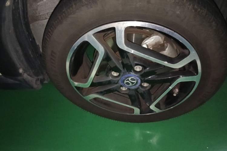 Used BAIC New Energy EC3 2019 Dynamic Edition Right Front Wheel Hub