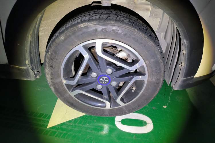 Used BAIC New Energy EC3 2019 Dynamic Edition Right Front Wheel Hub