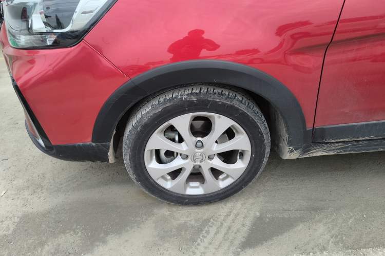Used BAIC New Energy EC5 2019 New Style Edition Left Front Wheel Hub