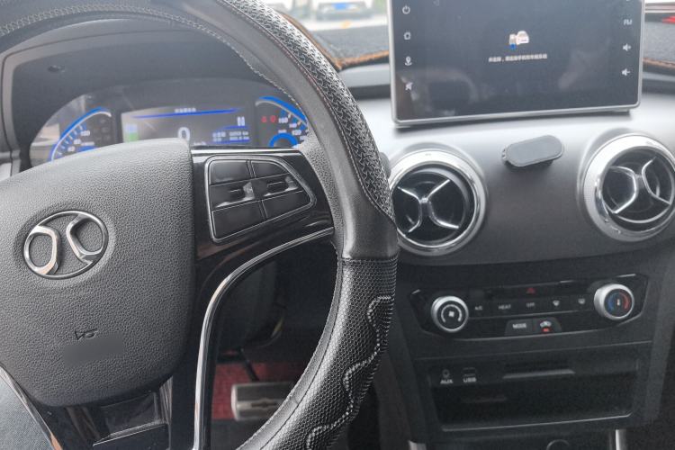 Used BAIC New Energy EC5 2019 New Style Edition Center Console