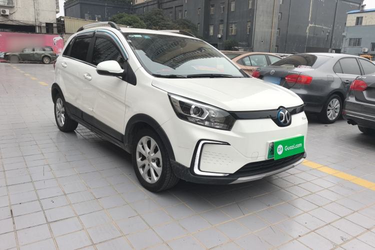 Used BAIC New Energy EC5 2019 New Style Edition Front Right 45 Deg