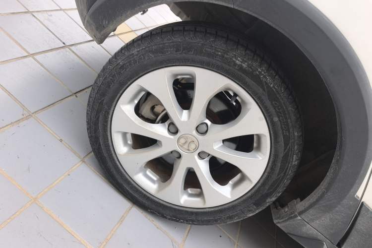 Used BAIC New Energy EC5 2019 New Style Edition Right Rear Wheel Hub