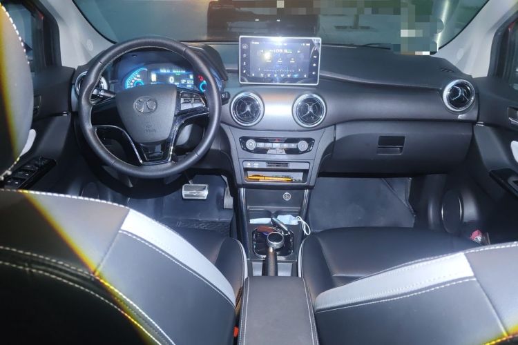 Used BAIC New Energy EC5 2019 New Style Edition Center Console