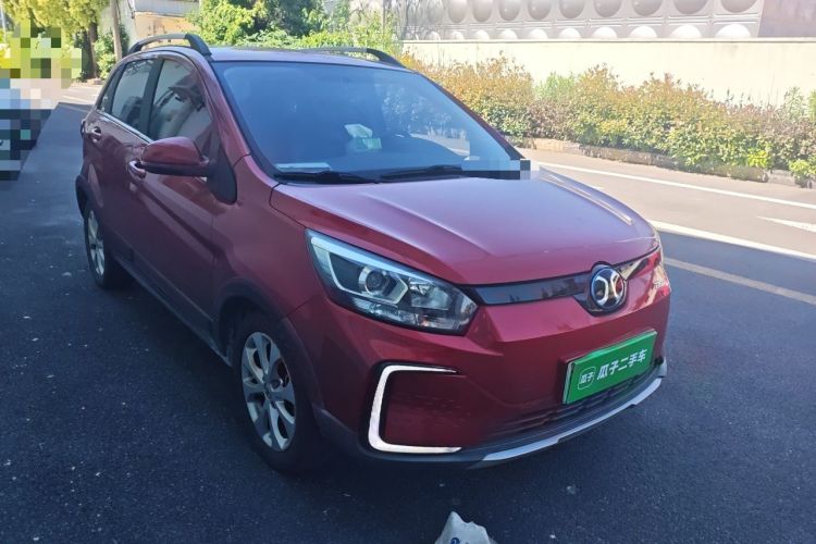 Used BAIC New Energy EC5 2019 New Style Edition Front Right 45 Deg