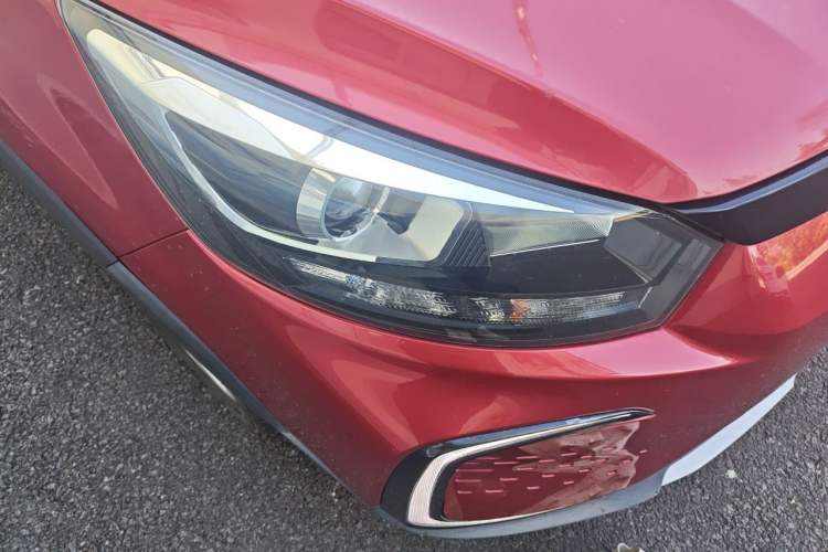 Used BAIC New Energy EC5 2019 New Style Edition Right Front Headlight