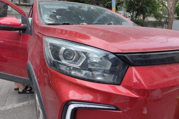 Used BAIC New Energy EC5 2019 New Style Edition Right Front Headlight