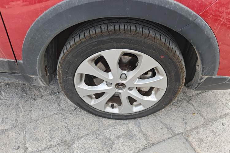 Used BAIC New Energy EC5 2019 New Style Edition Right Front Wheel Hub