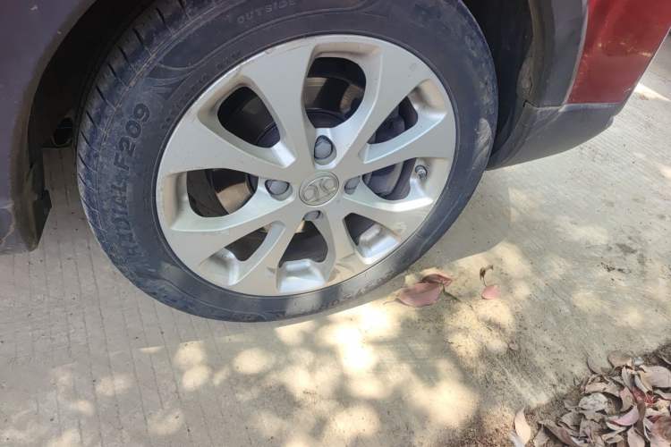 Used BAIC New Energy EC5 2019 New Style Edition Right Front Wheel Hub