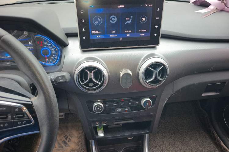 Used BAIC New Energy EC5 2019 New Style Edition Audio And AC Panel