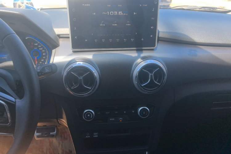 Used BAIC New Energy EC5 2019 New Style Edition Audio And AC Panel