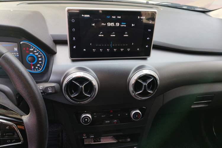 Used BAIC New Energy EC5 2019 New Style Edition Audio And AC Panel