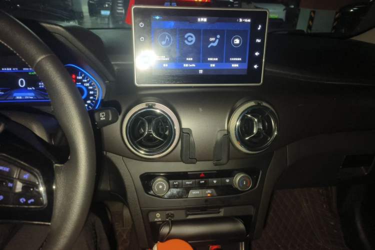 Used BAIC New Energy EC5 2019 New Style Edition Audio And AC Panel