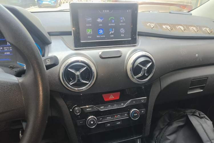 Used BAIC New Energy EC5 2019 New Air Edition Audio And AC Panel