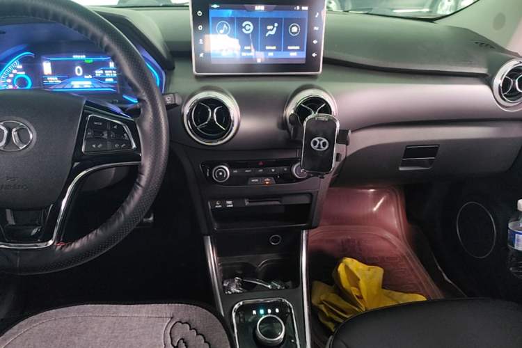 Used BAIC New Energy EC5 2019 New Style Edition Audio And AC Panel