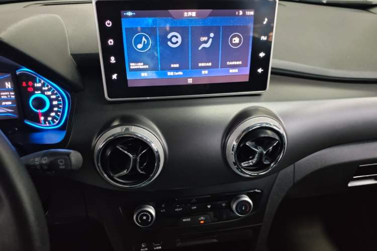 Used BAIC New Energy EC5 2019 New Style Edition Audio And AC Panel