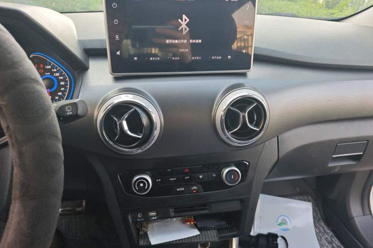 Used BAIC New Energy EC5 2019 New Style Edition Audio And AC Panel