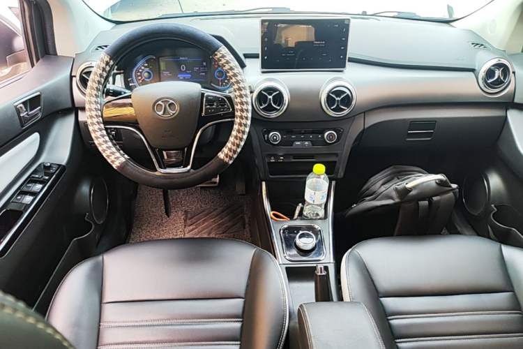 Used BAIC New Energy EC5 2019 New Style Edition Center Console