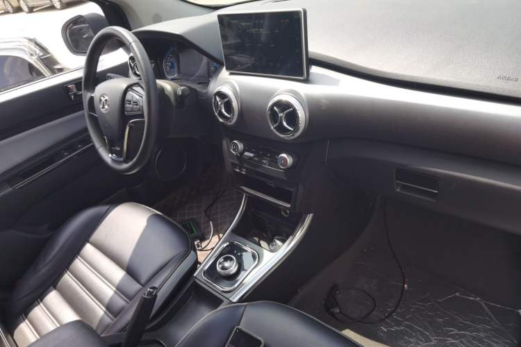 Used BAIC New Energy EC5 2019 New Air Edition Center Console
