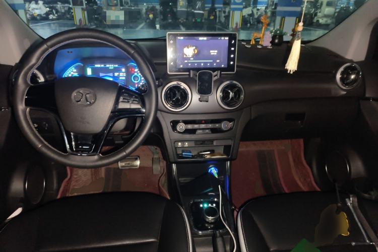 Used BAIC New Energy EC5 2019 New Style Edition Center Console