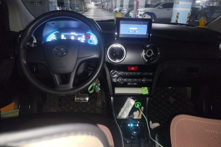 Used BAIC New Energy EC5 2019 New Air Edition Center Console