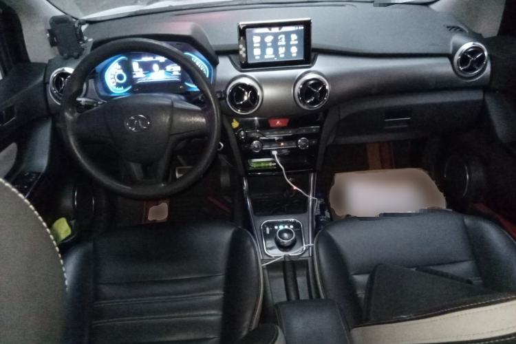 Used BAIC New Energy EC5 2019 New Air Edition Center Console
