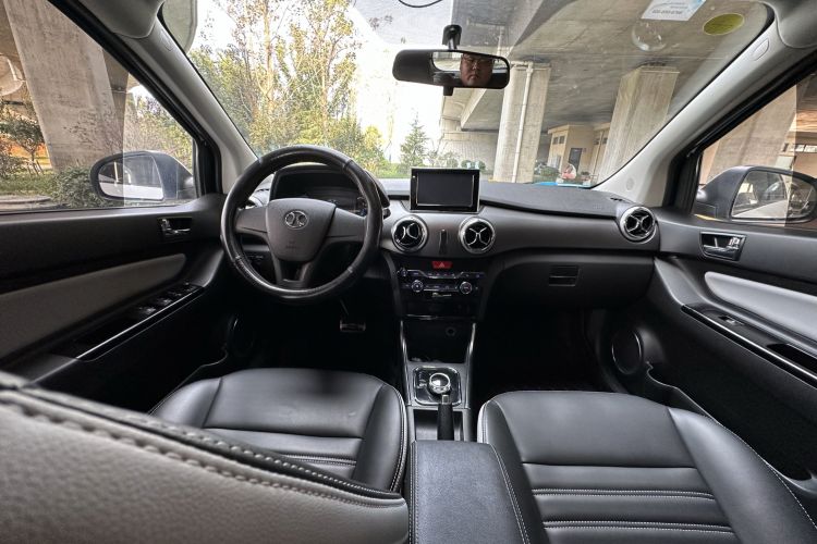 Used BAIC New Energy EC5 2019 New Air Edition Center Console
