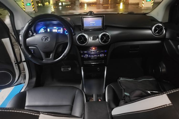 Used BAIC New Energy EC5 2019 New Air Edition Center Console