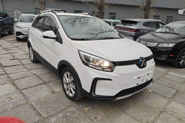 Used BAIC New Energy EC5 2019 New Style Edition Front Right 45 Deg