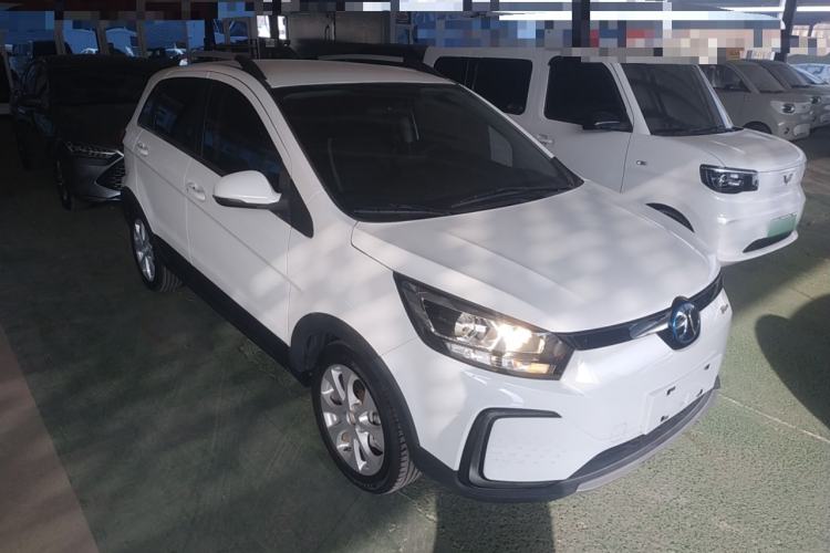 Used BAIC New Energy EC5 2019 New Style Edition Front Right 45 Deg