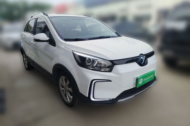 Used BAIC New Energy EC5 2019 New Style Edition Front Right 45 Deg