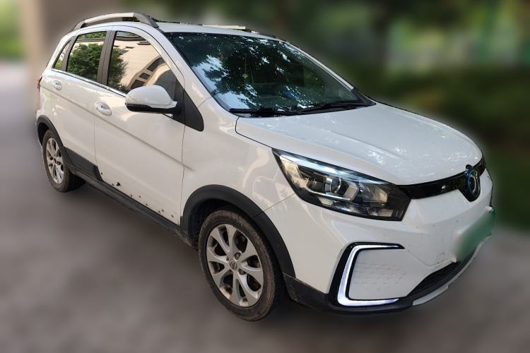 Used BAIC New Energy EC5 2019 New Air Edition Front Right 45 Deg