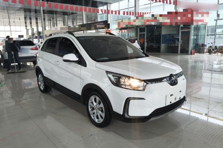 Used BAIC New Energy EC5 2019 New Style Edition Front Right 45 Deg