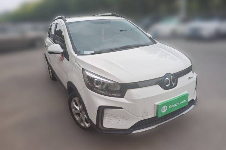 Used BAIC New Energy EC5 2019 New Air Edition Front Right 45 Deg