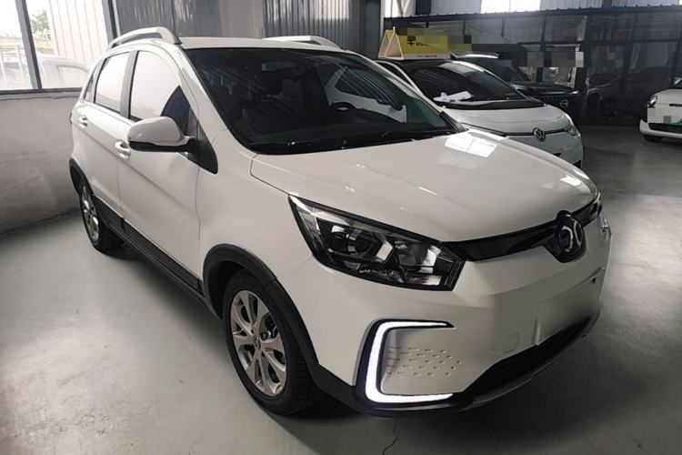 Used BAIC New Energy EC5 2019 New Style Edition Front Right 45 Deg