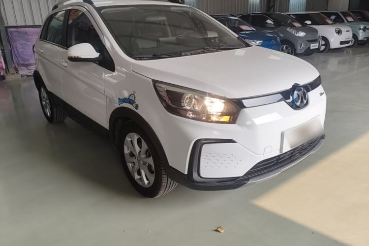 Used BAIC New Energy EC5 2019 New Style Edition Front Right 45 Deg