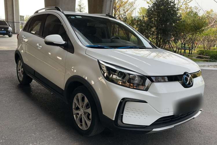 Used BAIC New Energy EC5 2019 New Air Edition Front Right 45 Deg