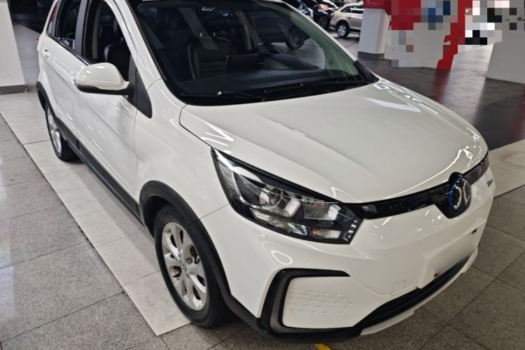 Used BAIC New Energy EC5 2019 New Style Edition Front Right 45 Deg