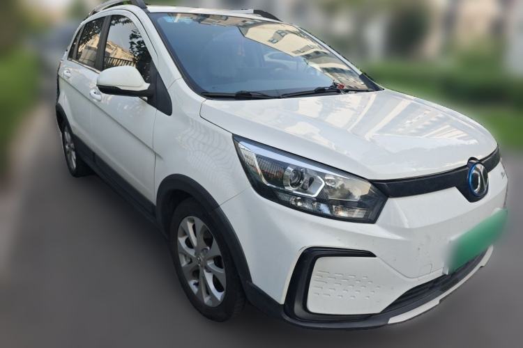 Used BAIC New Energy EC5 2019 New Style Edition Front Right 45 Deg