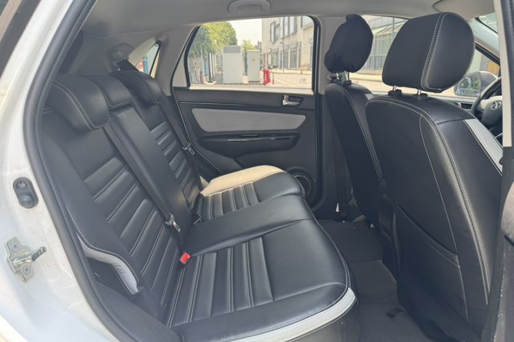 Used BAIC New Energy EC5 2019 New Air Edition Interior 4