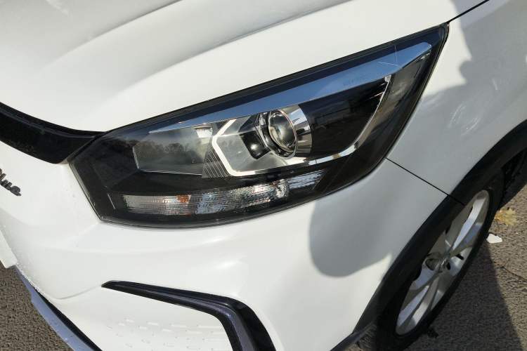 Used BAIC New Energy EC5 2019 New Style Edition Left Front Headlight