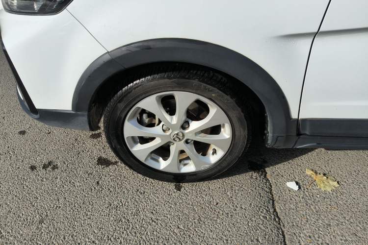 Used BAIC New Energy EC5 2019 New Style Edition Left Front Wheel Hub