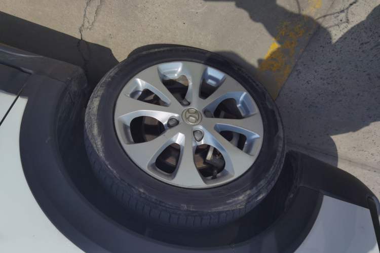 Used BAIC New Energy EC5 2019 New Air Edition Left Front Wheel Hub